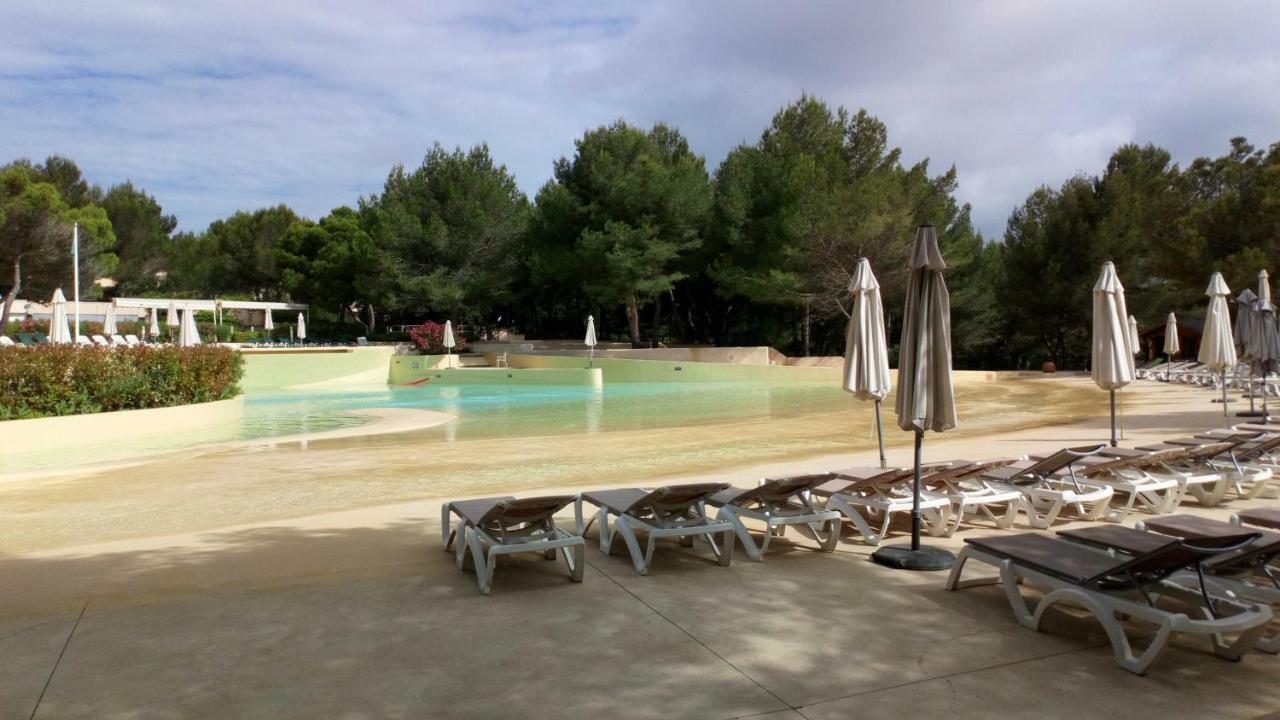 מאלמור Charmant T2 Climatise Avec Belle Vue , Golf De Pont-Royal מראה חיצוני תמונה